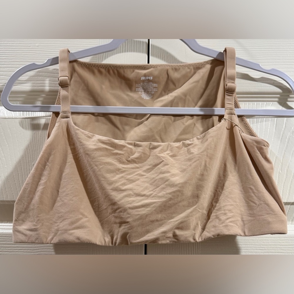 NWT Skims Naked Tank Bralette Bra Size Large Color Clay
